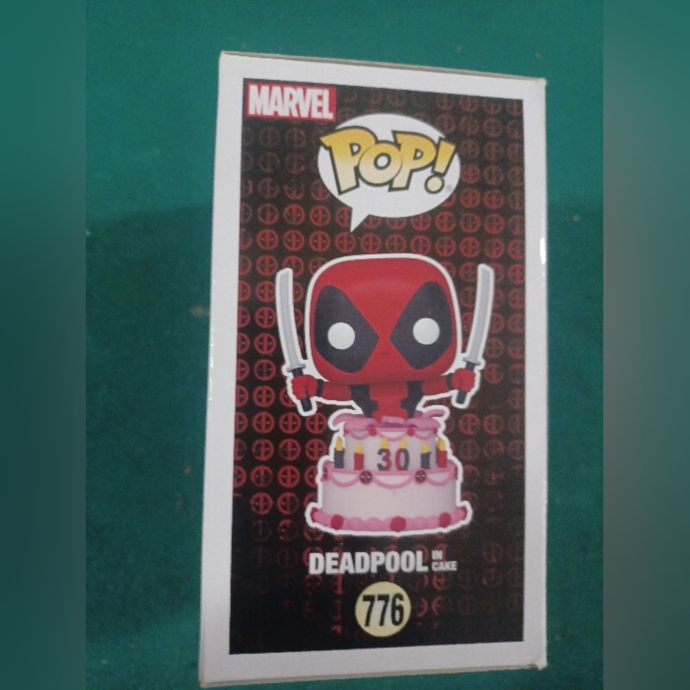 Funko pop 776 Deadpool - Picture 2 of 3